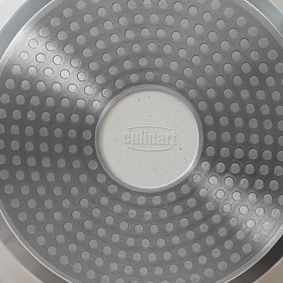 Gambar Culinart Eyesi Wajan Penggorengan Aluminium 24 cm - Krem