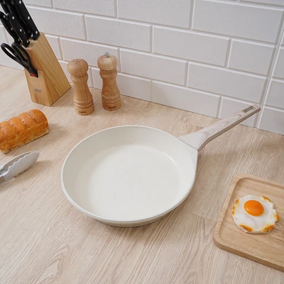 Gambar Culinart Eyesi Wajan Penggorengan Aluminium 28 cm - Krem