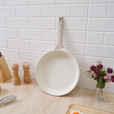 Gambar Culinart Eyesi Wajan Penggorengan Aluminium 28 cm - Krem