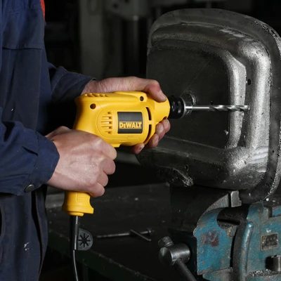 Gambar Dewalt Bor Listrik Rotary 550 watt 10 mm DWD014-B1 - Kuning