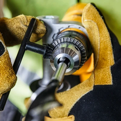Gambar Dewalt Bor Impact Listrik 650 Watt 13 mm DWD024K-B1 - Kuning/Hitam
