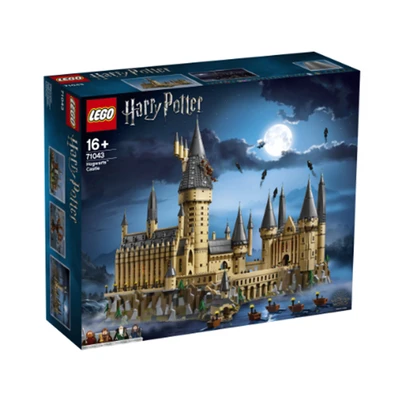 Gambar LEGO Harry Potter Hogwarts Castle - Cokelat