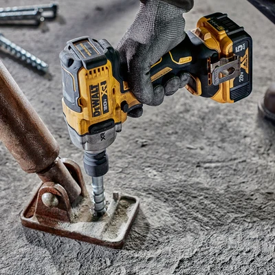 Gambar Dewalt Wrench Cordless 20V 1/2 Inch DCF892P2T-B1 - Kuning/Hitam