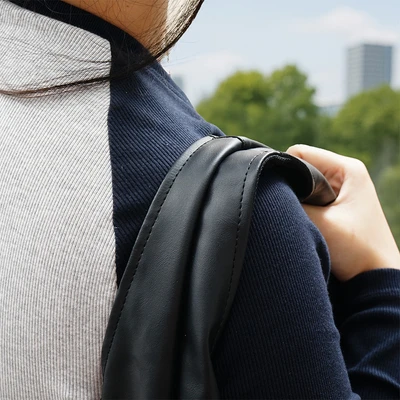 Gambar Ataru Tas Bahu Medium - Hitam