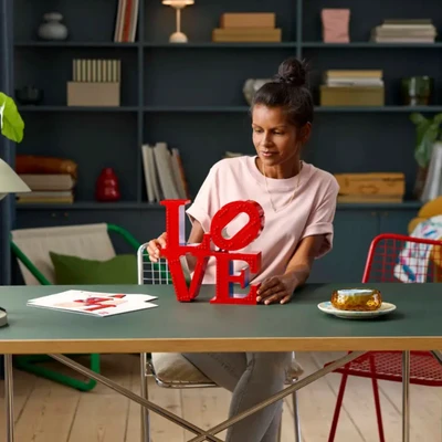 Gambar LEGO Set 791 Pcs Love - Merah