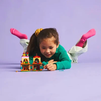 Gambar LEGO Disney Encanto Mini House Set 186 Pcs 43261 - Mix