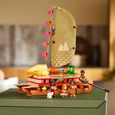 Gambar LEGO Disney Moanas Adventure Canoe Set 529 Pcs 43270 - Mix