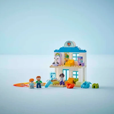 Gambar LEGO Duplo First Time Visit With The Doctor Set 65 Pcs 10449 - Mix