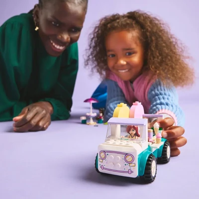 Gambar LEGO Friends Heartlake City Ice Cream Truck Set 92 Pcs 42644 - Mix