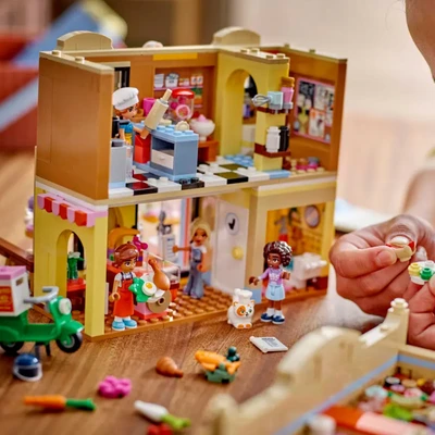 Gambar LEGO Friends Restaurant & Cooking School Set 896 Pcs 42655 - Mix