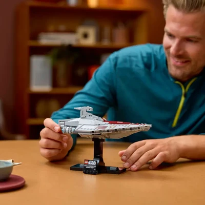 Gambar LEGO Star Wars Acclamator Class Assault Ship Set 450 Pcs 75404 - Abu-abu