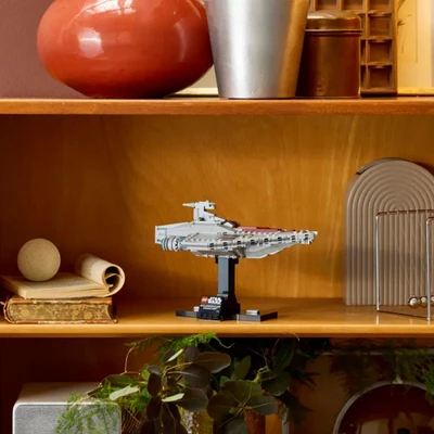 Gambar LEGO Star Wars Acclamator Class Assault Ship Set 450 Pcs 75404 - Abu-abu