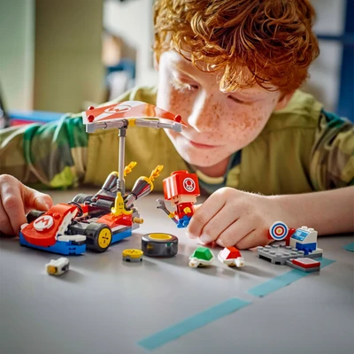 Gambar LEGO Super Mario Standard Kart Set 174 Pcs 72032 - Merah/hitam