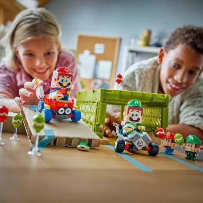 Gambar LEGO Super Mario Kart Baby Mario Vs Baby Luigi Set 321 Pcs 72034 -  Merah/hijau