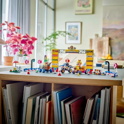 Gambar LEGO Super Mario Mario Kart Baby Peach N Grand Prix Set 823 Pcs 72036 - Mix