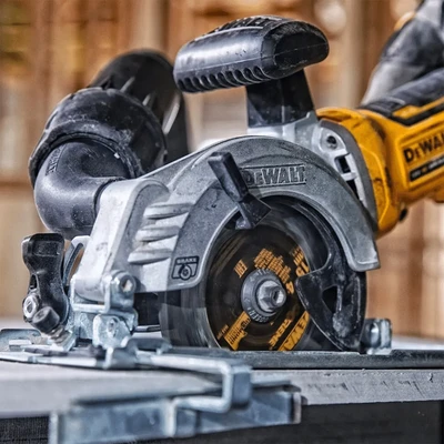 Gambar Dewalt Gergaji Sirkular Cordless 115 mm 20 Volt DCS571N-KR - Kuning/Hitam