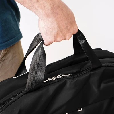 Gambar Passport Celon Tas Duffle - Hitam