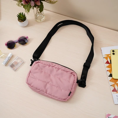 Gambar Ataru Tas Selempang Puffy Nylon Small - Pink Dusty