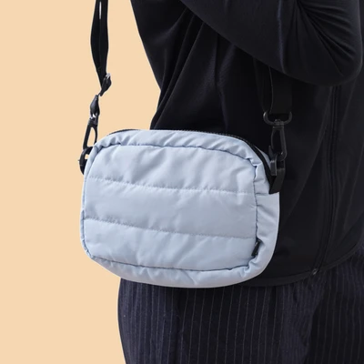 Gambar Ataru Tas Selempang Puffy Small - Biru Ash