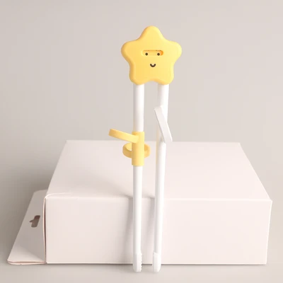 Gambar Little Giggles Sinya Sumpit Anak Star Dengan Kotak - Putih/kuning