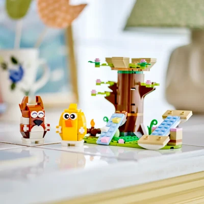 Gambar LEGO Icons Spring Animal Playground Set 172 Pcs 40709 - Mix