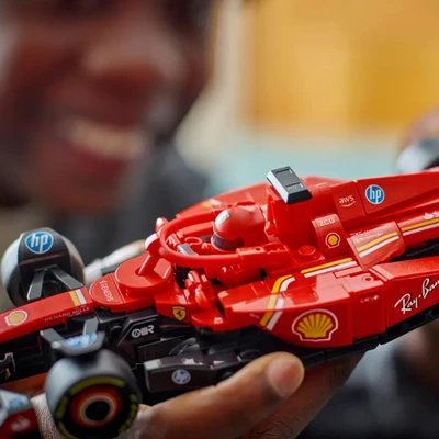 Gambar LEGO Speed Champions Ferrari Sf-24 F1 Race Car Set 275 Pcs 77242 - Merah