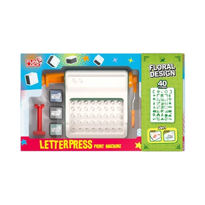 Gambar Pretty Missy Playset Press Card - Putih