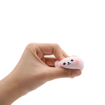 Gambar Molynk Squeeze Capsule Egg Muni Bear Random