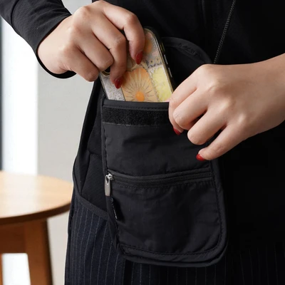 Gambar Passport Pouch Leher Anti Theft Dengan Rfid Block - Hitam
