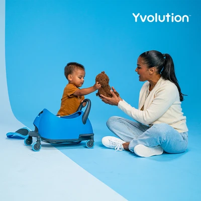 Gambar Yvolution Y Glider Luna Skuter Ride-on - Biru