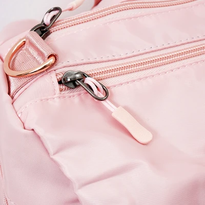 Gambar Passport Jane Tas Duffle - Pink