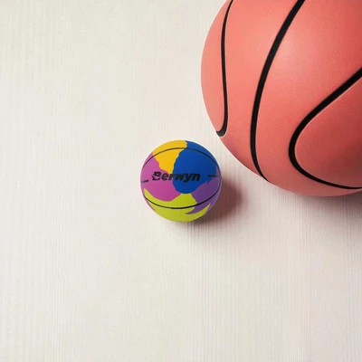 Gambar Berwyn 6 cm Bola Basket Bouncy Random