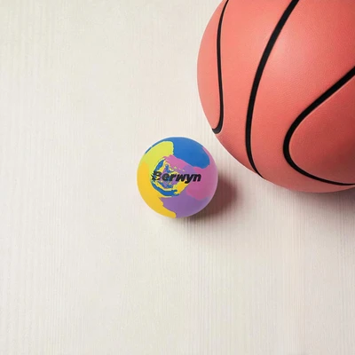 Gambar Berwyn 6 cm Bola Bouncy Random
