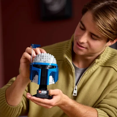 Gambar LEGO Star Wars Jango Fett Helmet Set 616 Pcs 75408 - Hitam/biru