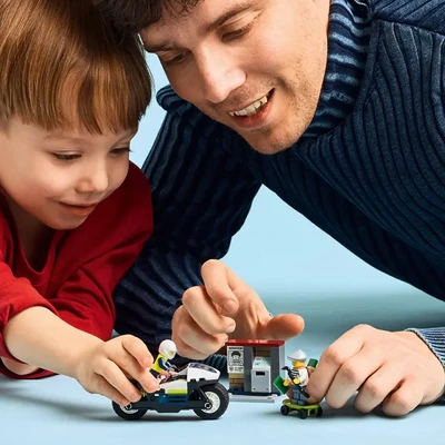 Gambar LEGO City Police Motorcycle Chase Set 65 Pcs 60455 - Mix