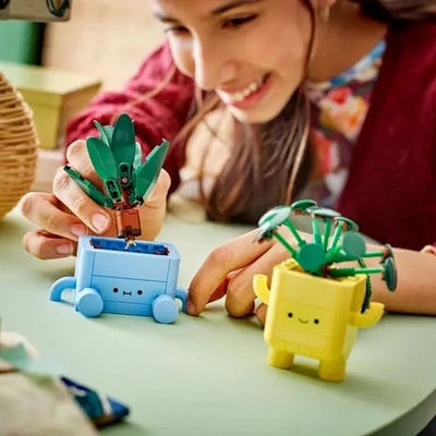 Gambar LEGO Icons Botanicals Happy Plants Set 217 Pcs 10349 - Mix