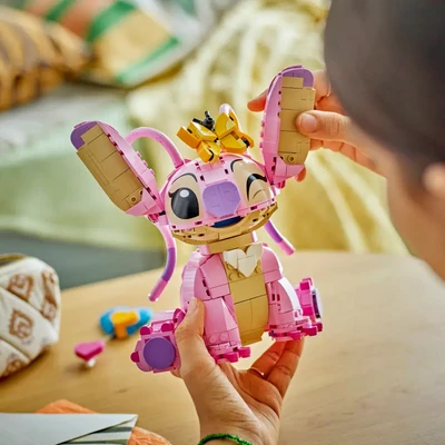 Gambar LEGO Disney Angel Set 784 Pcs 43257 - Pink