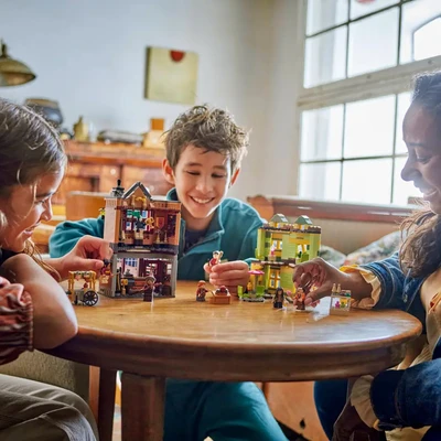 Gambar LEGO Harry Potter Quality Quidditch Supplies & Ice Cream Parlour Set 795 Pcs 76452 - Mix