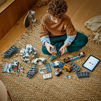 Gambar LEGO City Explorers Train Set 1517 Pcs 60470 - Mix