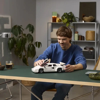 Gambar LEGO Icons Lamborghini Countach 5000 Quattrovalvole Set 1506 Pcs 10337 - Putih