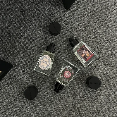 Gambar Nevernot Earl Grey Tea & Mandarin Orange Petite Avenue Signature Eau De Parfum 30 ml
