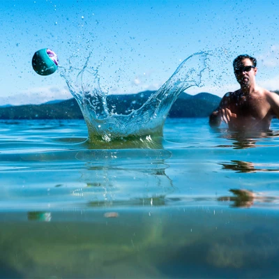 Gambar Waboba Bola Original Bounces On Water Random