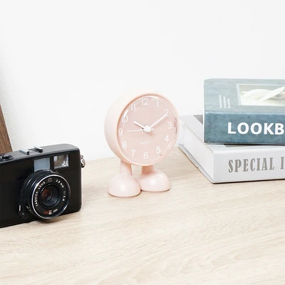 Gambar Informa 9x6.7x12.4 cm Jam Meja - Pink