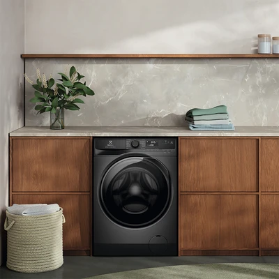 Gambar Electrolux Mesin Cuci Front Loading 13 kg EWF1343P5SC - Dark Silver