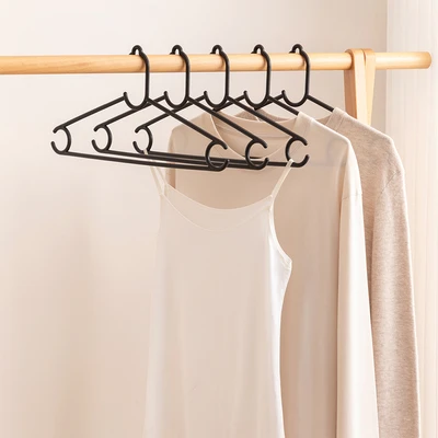 Gambar Selma Yovie Hanger Baju Plastik PP Loop 40.5 cm Set 5 pcs - Hitam