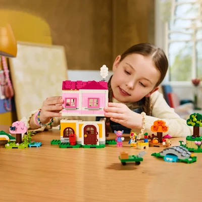 Gambar LEGO Animal Crossing Creative Houses Seasons Of Fun Set 814 Pcs 77057 - Mix
