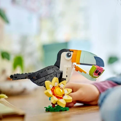 Gambar LEGO Creator 3 In 1 Wild Animals Tropical Toucan Set 225 Pcs 31173 - Mix