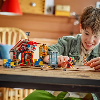 Gambar LEGO One Piece Buggy The Clowns Circus Tent Set 573 Pcs 75637 - Mix