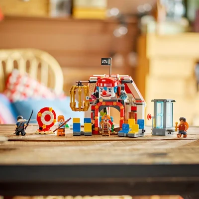 Gambar LEGO One Piece Buggy The Clowns Circus Tent Set 573 Pcs 75637 - Mix