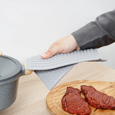 Gambar Culinart Tatakan Tahan Panas Multifungsi Square 18 cm - Abu-abu